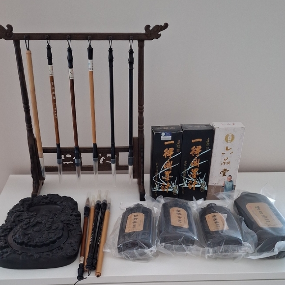 Traditional Chinese Calligraphy Set - Picture 1 of 5